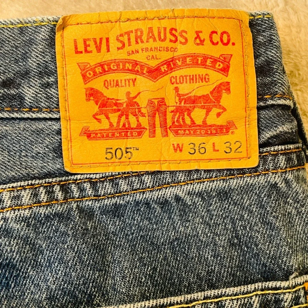 Levi's 505 Regular‎ Fit Jeans Mens 36x32 Medium Wash Straight Leg Cotton Denim